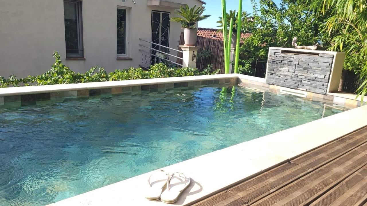 Logement De Charme Avec Piscine Et Jacuzzi Carnoules  Exterior foto